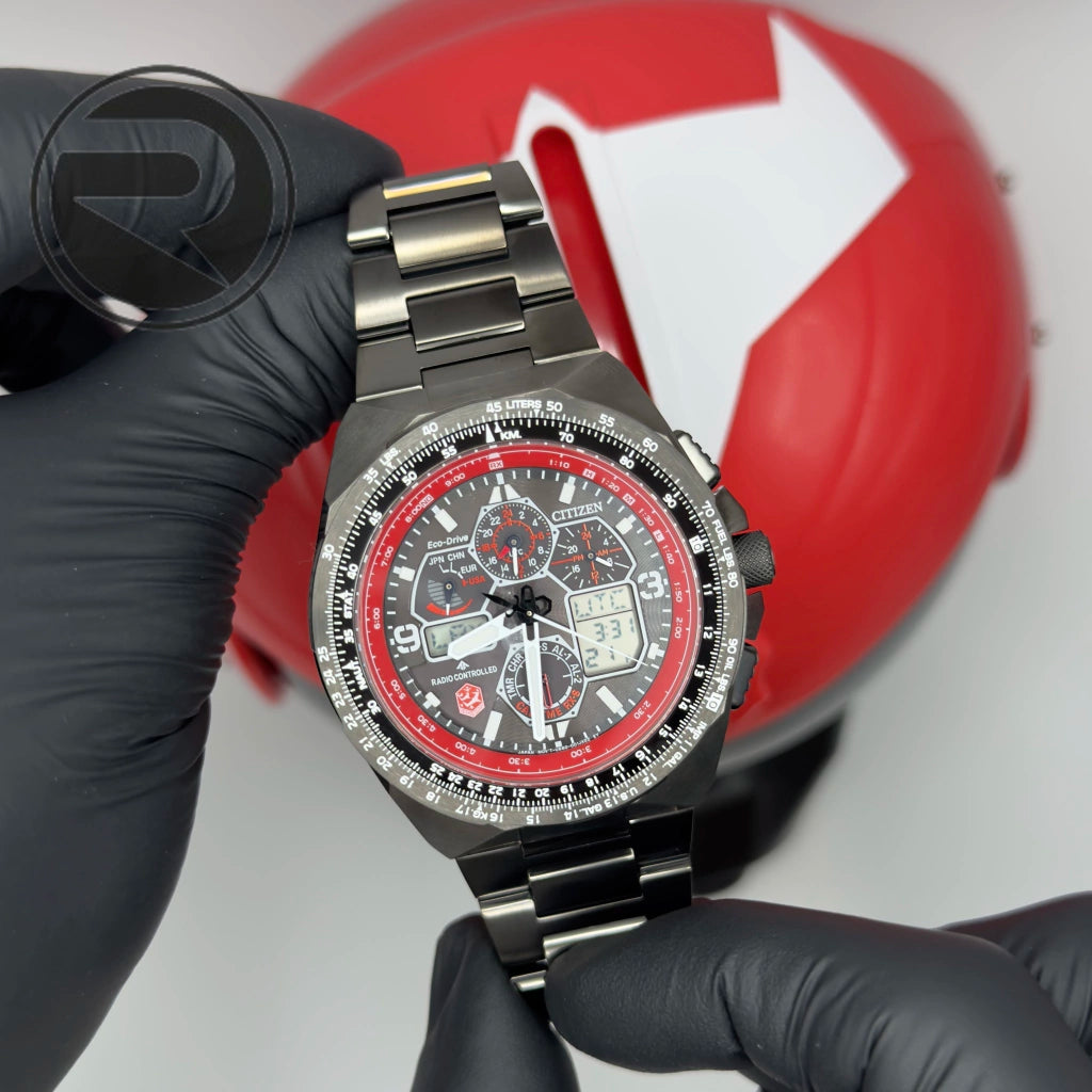 Relógio Citizen Radio Controlled - Snowbirds JY8129-53H