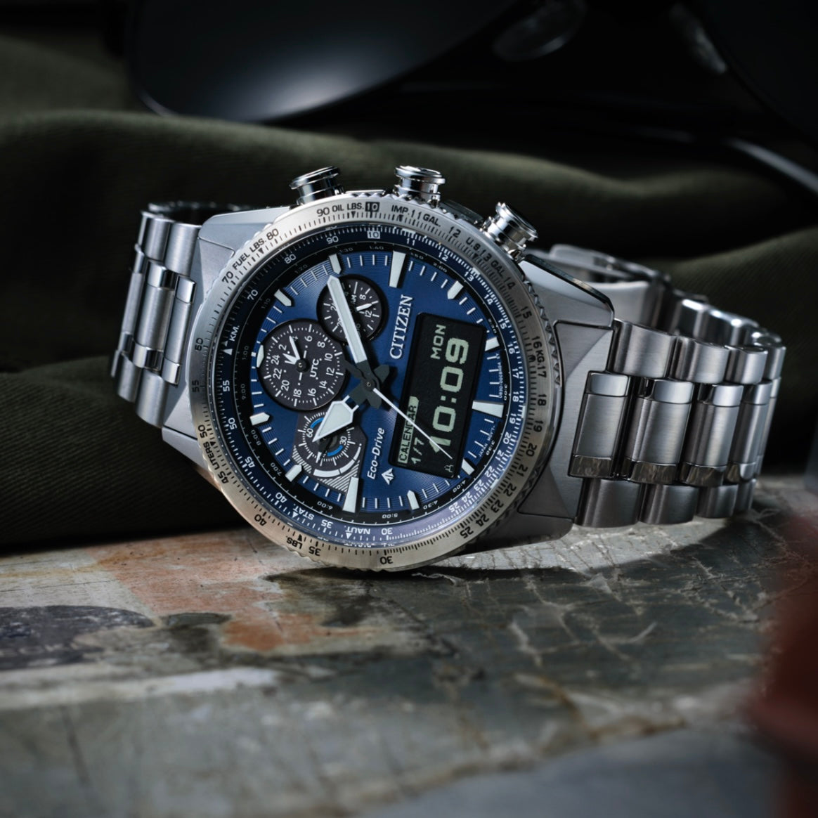 Relógio Citizen Promaster Sky Pilot U830 - JV2000-51L