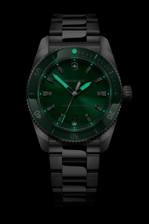 Relógio Victorinox Maverick  Quartz -242096