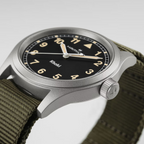 Relógio Hamilton Khaki Field Quartz 38mm -H69401930