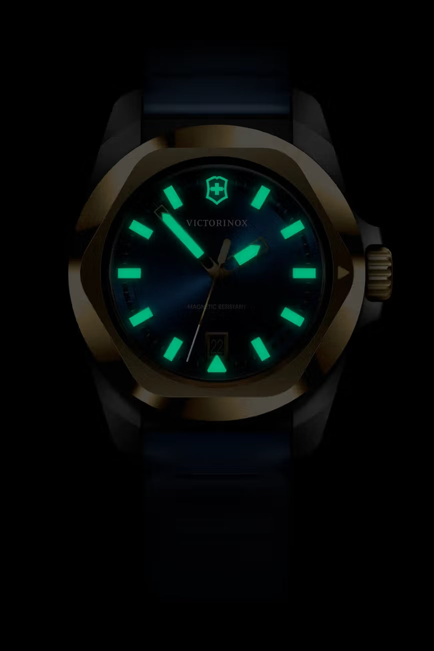 Relógio Victorinox I.N.O.X. Quartz - 242088