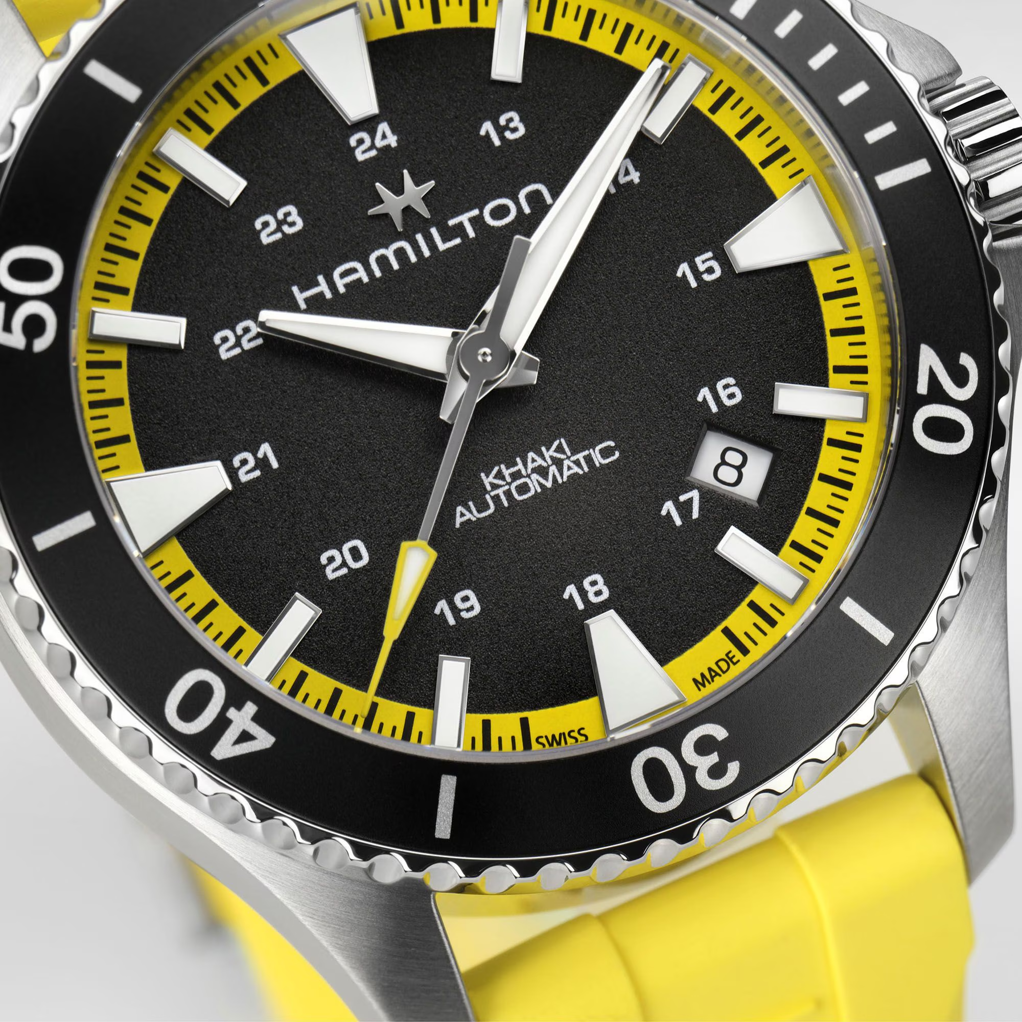 Relógio Hamilton Khaki Navy Scuba 40mm - H82395332