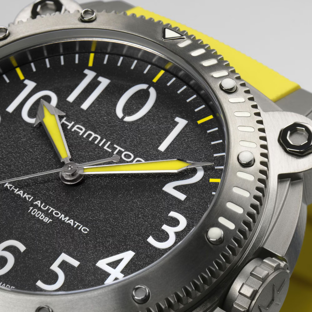Relógio Hamilton Khaki Navy BeLOWZERO Auto Titanium 46mm - H78535380