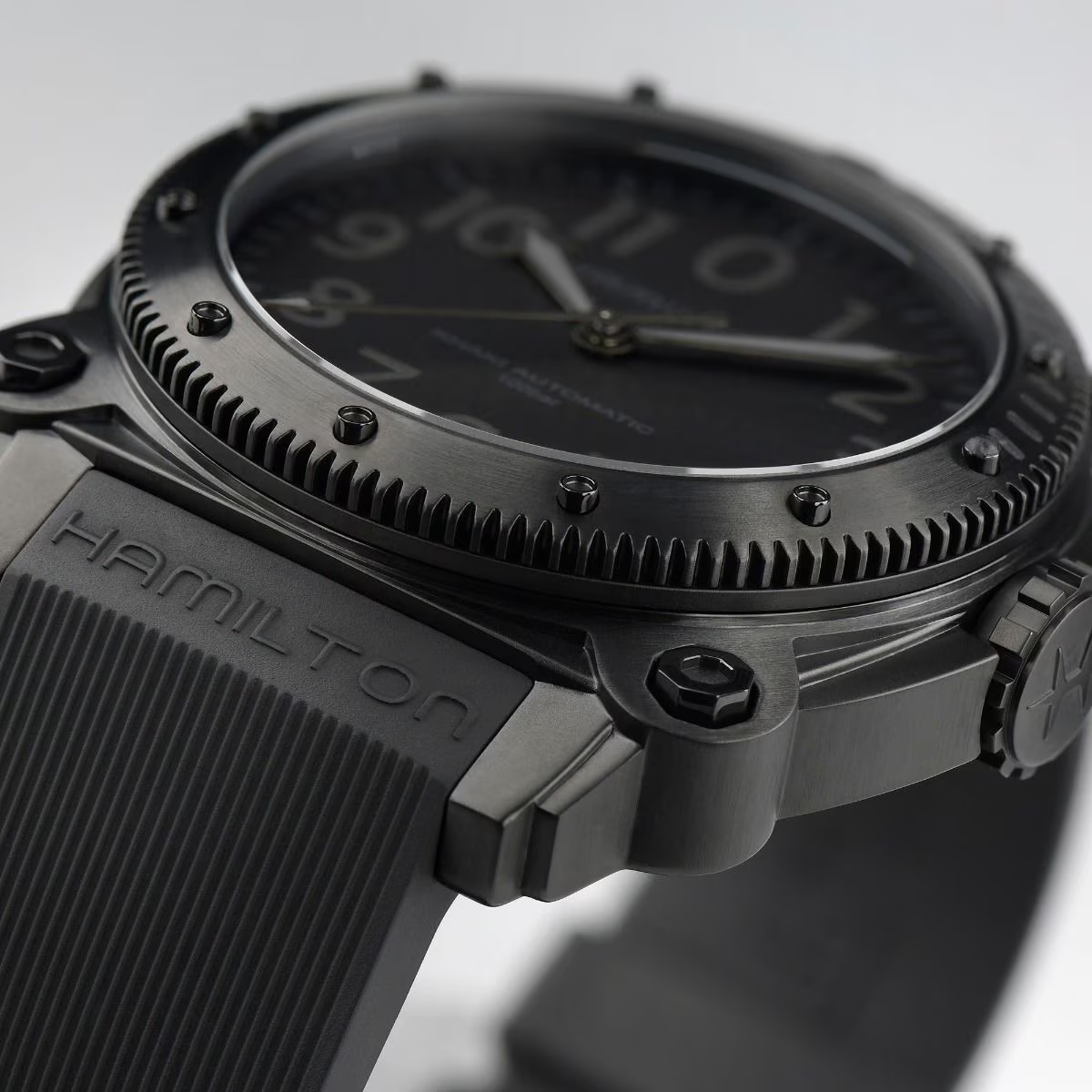 Relógio Hamilton Khaki Navy BeLOWZERO Auto Titanium 46mm - H78505330