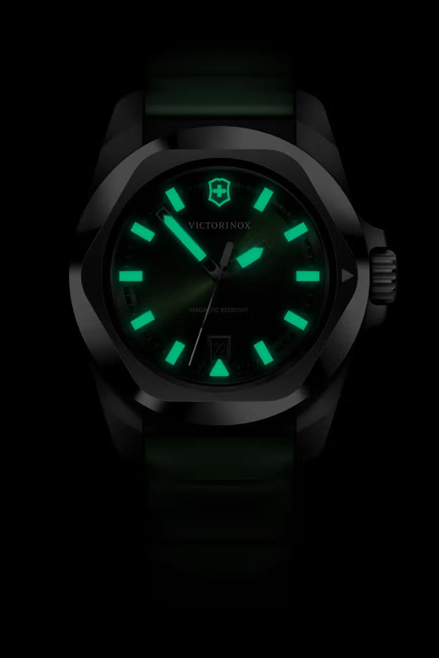 Relógio Victorinox I.N.O.X. Quartz - 242085