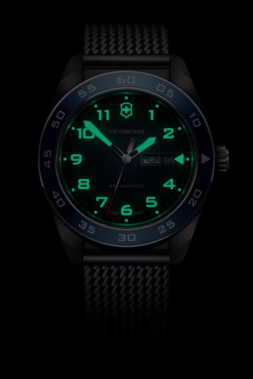 Relógio Victorinox Swiss Army Quartz - 242042