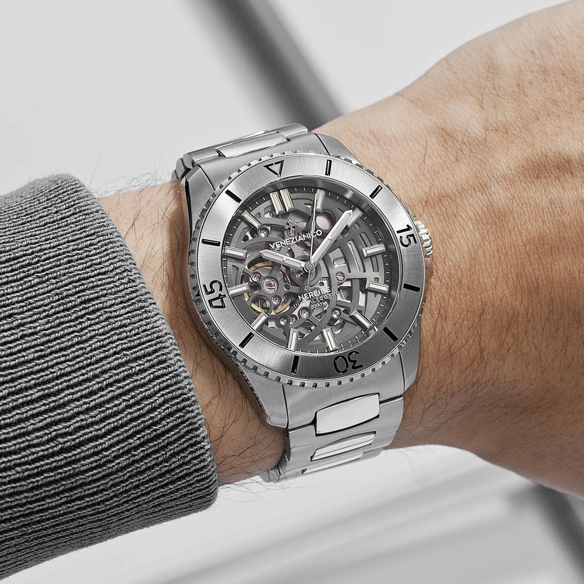 Relógio Venezianico Nereide Ultraleggero 42 - 3921508C