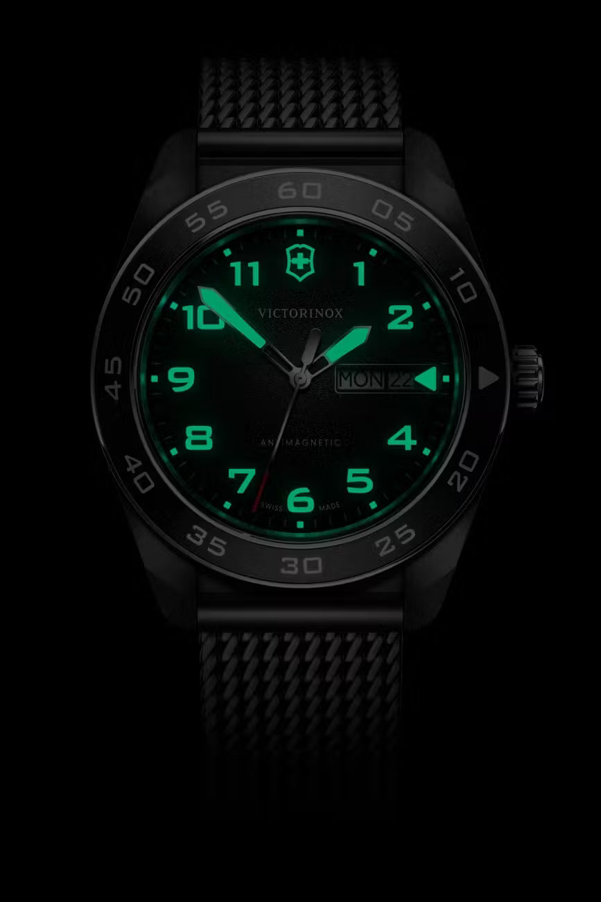 Relógio Victorinox Swiss Army Quartz - 242043