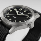 Relógio Hamilton Khaki Field Quartz 38mm - H69401430