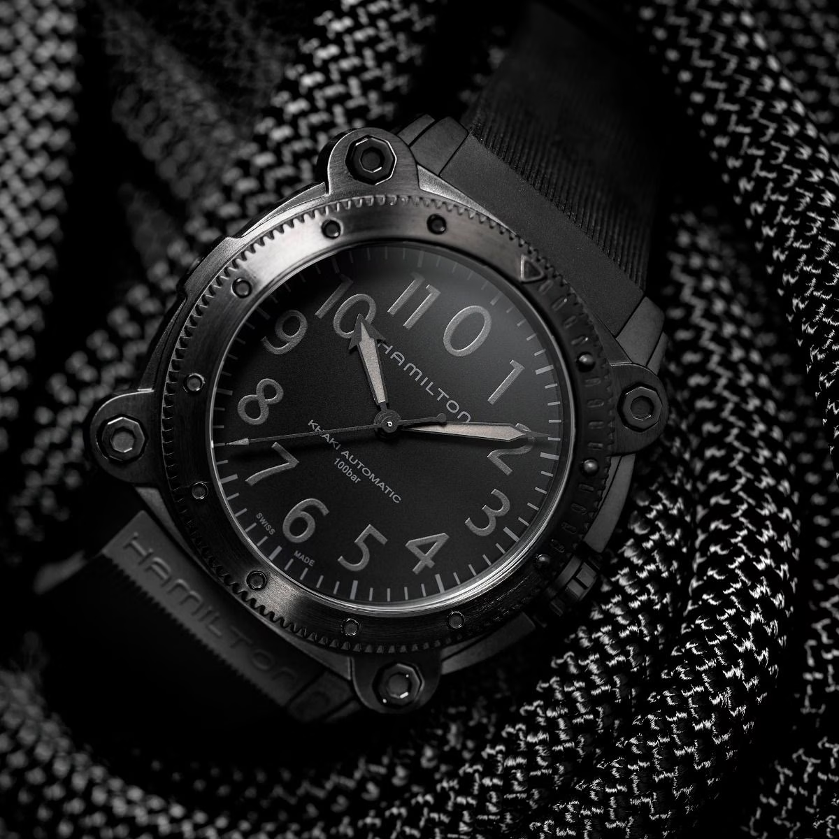 Relógio Hamilton Khaki Navy BeLOWZERO Auto Titanium 46mm - H78505330