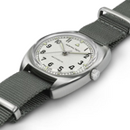 Relógio Hamilton Khaki Aviation Pilot Pioneer Mecanico 36mm x 33mm - H76419951