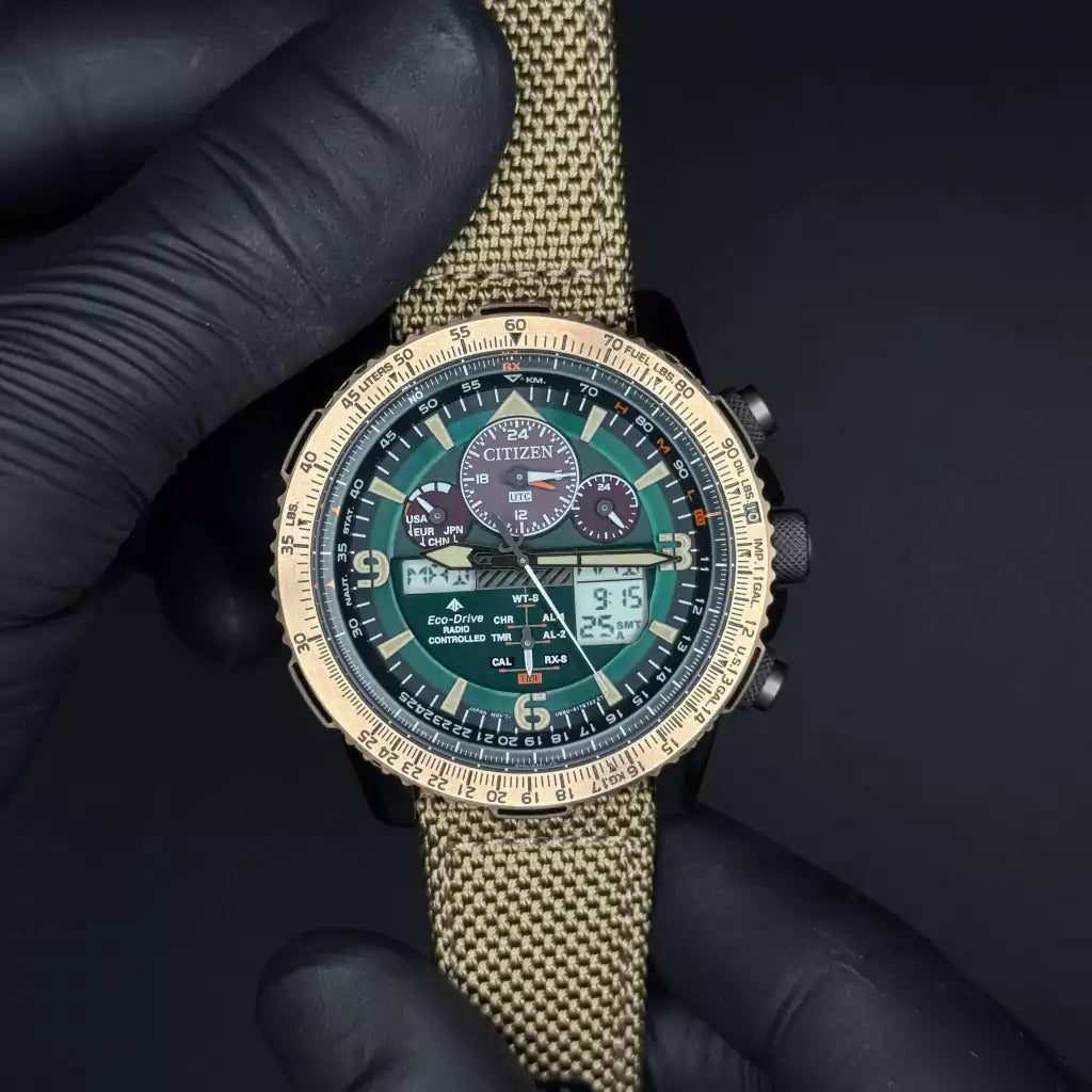 Relógio Citizen Radio Controlled Verde - JY8074-11X