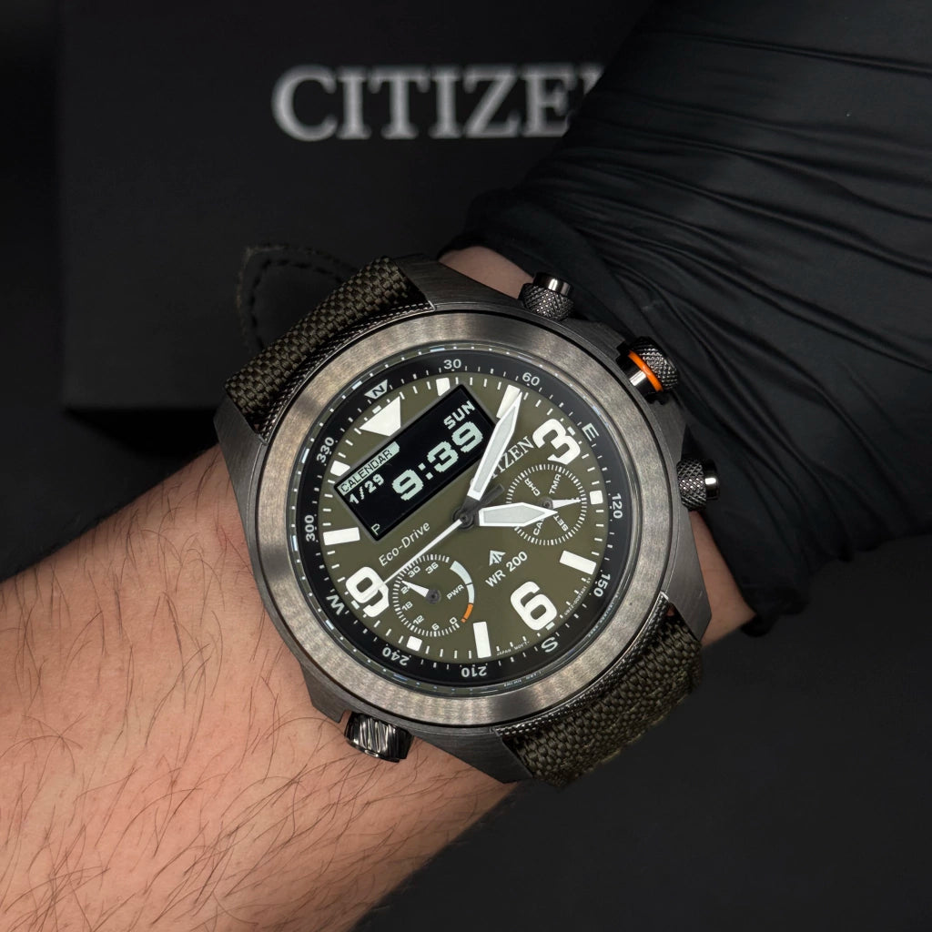 Relógio Citizen Eco Drive Land - JV1005-02w