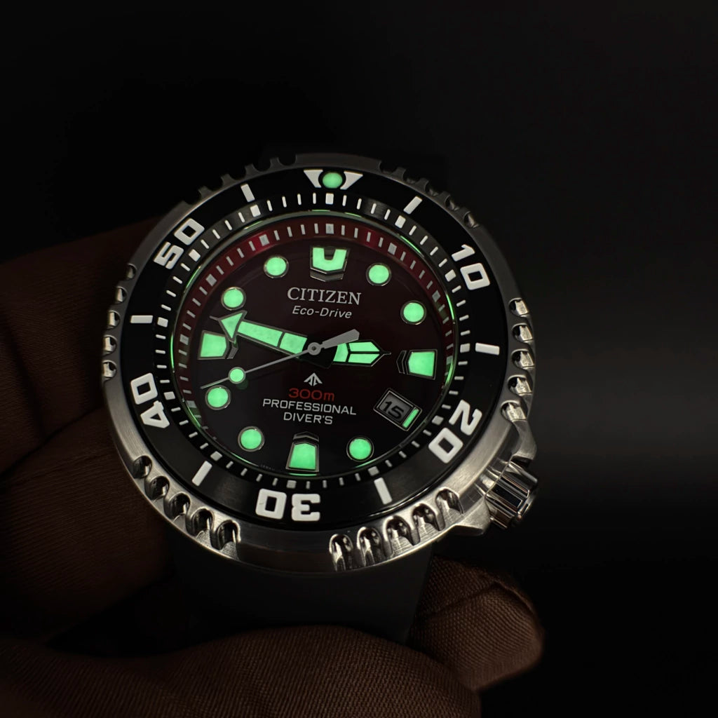 Reloj Citizen Aqualand Marine 300m Rojo E365 - BN1024-01z