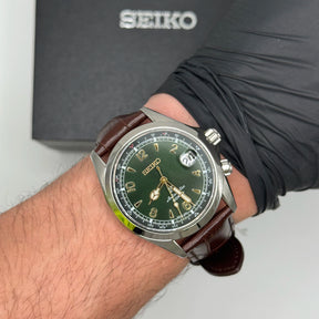 Relógio Seiko Prospex Alpinist SBDC091 / SPB121